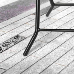 Silver & Stone Folding Glass Side Table 40 X 40 X 46cm - Black - Indoor Or Outdoor -Günstiges Grün Ecke Geschäft MicrosoftTeams image 419